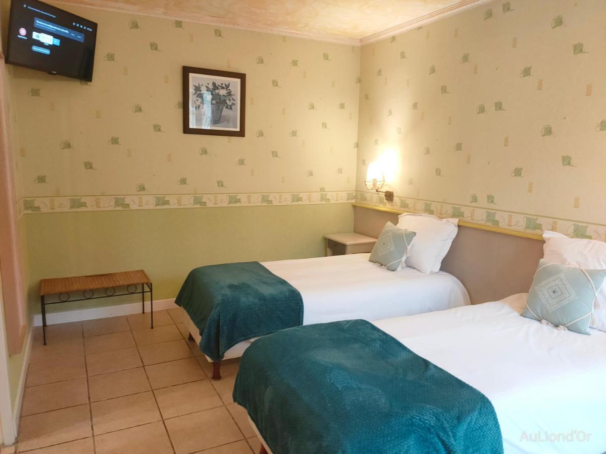 Le Royal Hotel Saint-Pol-sur-Ternoise ภายนอก รูปภาพ